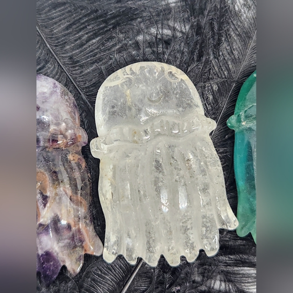 Genuine Crystal Jellyfish Carvings. Amethyst, Quartz, Fluorite - Picture 4 of 10